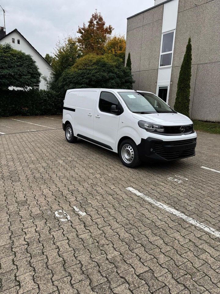 Opel Vivaro L2H1 120 PS - Skåpbil: bild 2 Opel Vivaro L2H1 120 PS - Skåpbil: bild 2