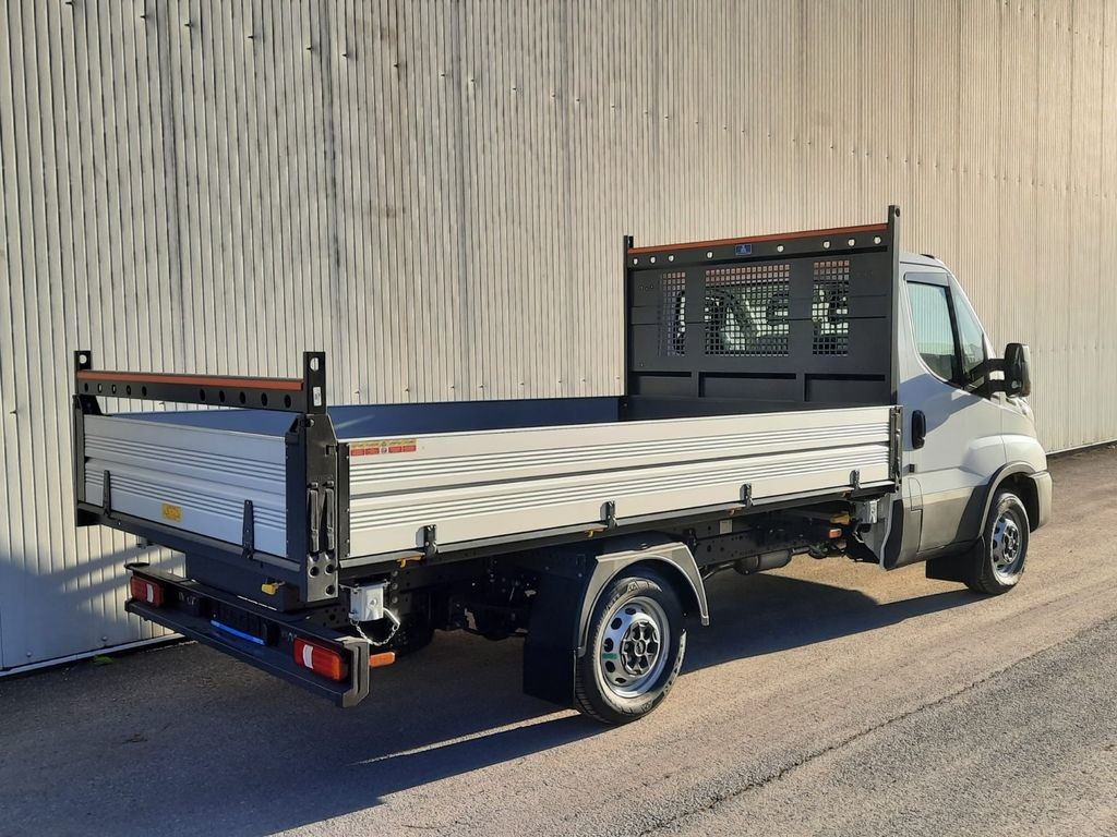 Iveco Daily 35S14 3 Seiten Kipper Mod 2025 Iveco Daily 35S14 3 Seiten Kipper Mod 2025 - Transportbil med tippflak: bild 3 Iveco Daily 35S14 3 Seiten Kipper Mod 2025 Iveco Daily 35S14 3 Seiten Kipper Mod 2025 - Transportbil med tippflak: bild 3