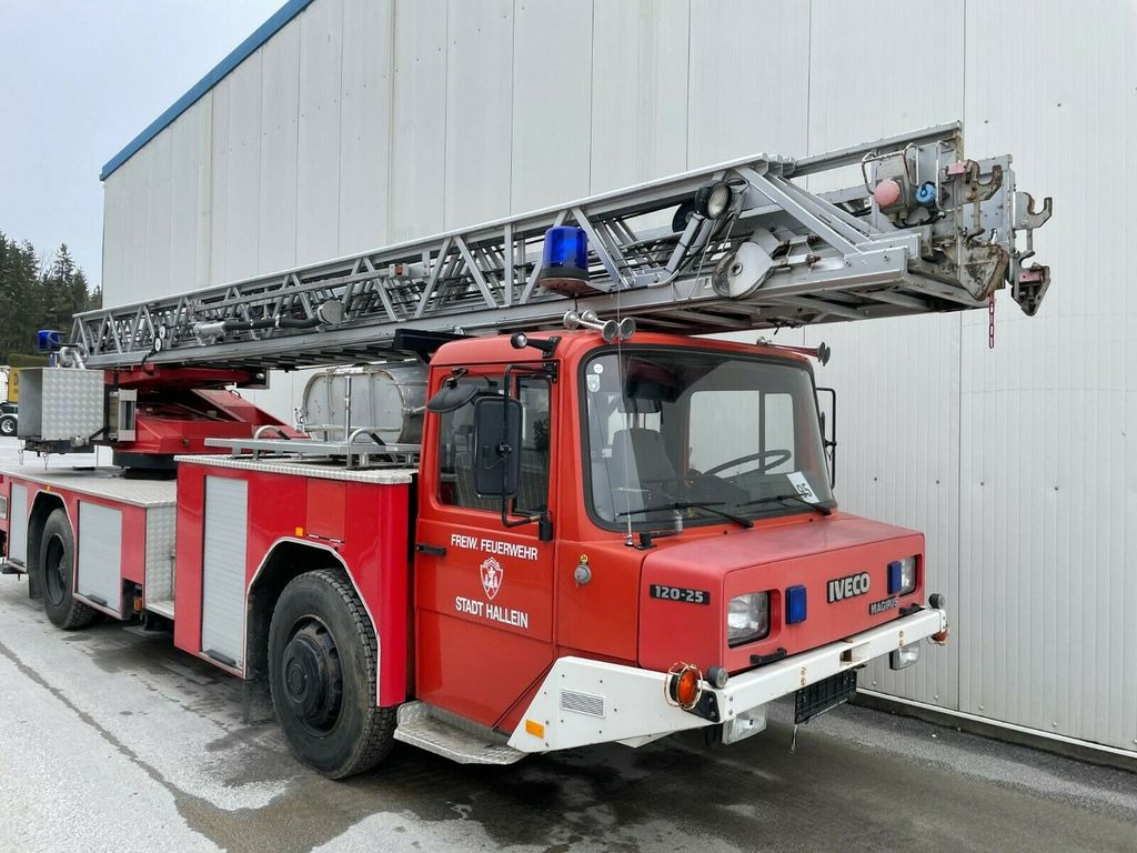 Iveco Magirus 120.25 Drehleiter 30m mit Korb! Iveco Magirus 120.25 Drehleiter 30m mit Korb! - Släck/ Räddningsvagn: bild 2 Iveco Magirus 120.25 Drehleiter 30m mit Korb! Iveco Magirus 120.25 Drehleiter 30m mit Korb! - Släck/ Räddningsvagn: bild 2