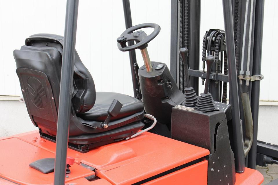 Eltruck LINDE E15Z-02 Triplex 4,7m: bild 13 Eltruck LINDE E15Z-02 Triplex 4,7m: bild 13