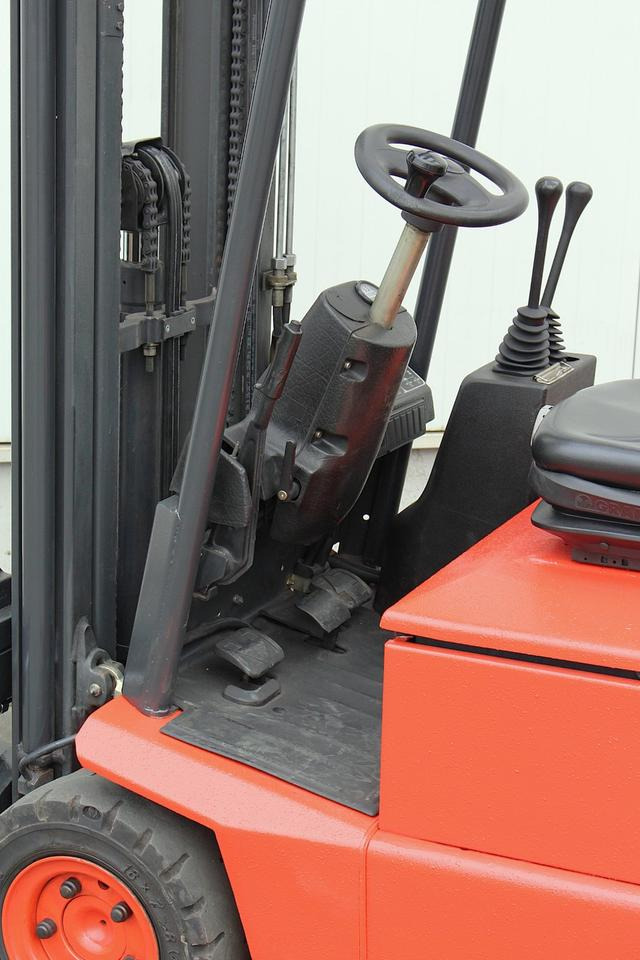 Eltruck LINDE E15Z-02 Triplex 4,7m: bild 7 Eltruck LINDE E15Z-02 Triplex 4,7m: bild 7