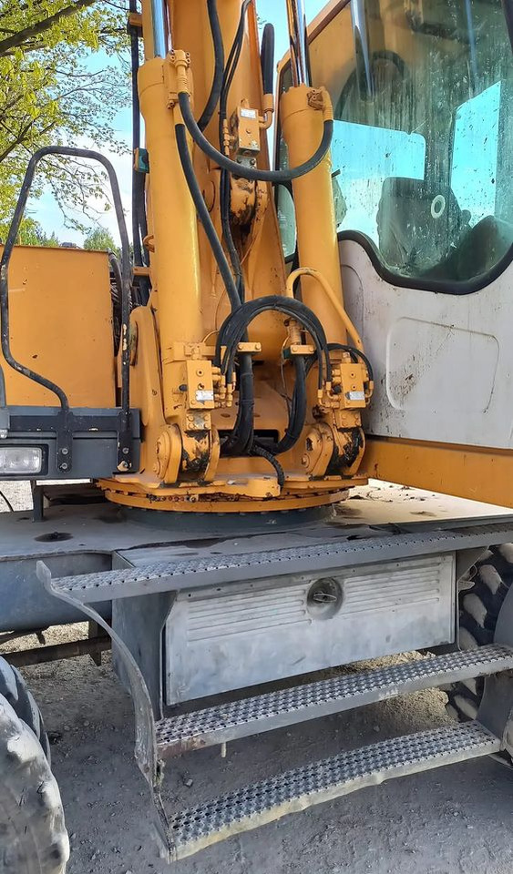 Liebherr A316 - Grävmaskin på däck: bild 4 Liebherr A316 - Grävmaskin på däck: bild 4