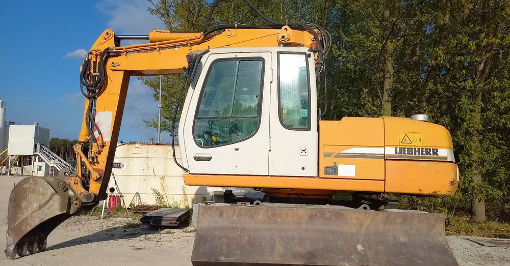 Liebherr A316 - Grävmaskin på däck: bild 1 Liebherr A316 - Grävmaskin på däck: bild 1
