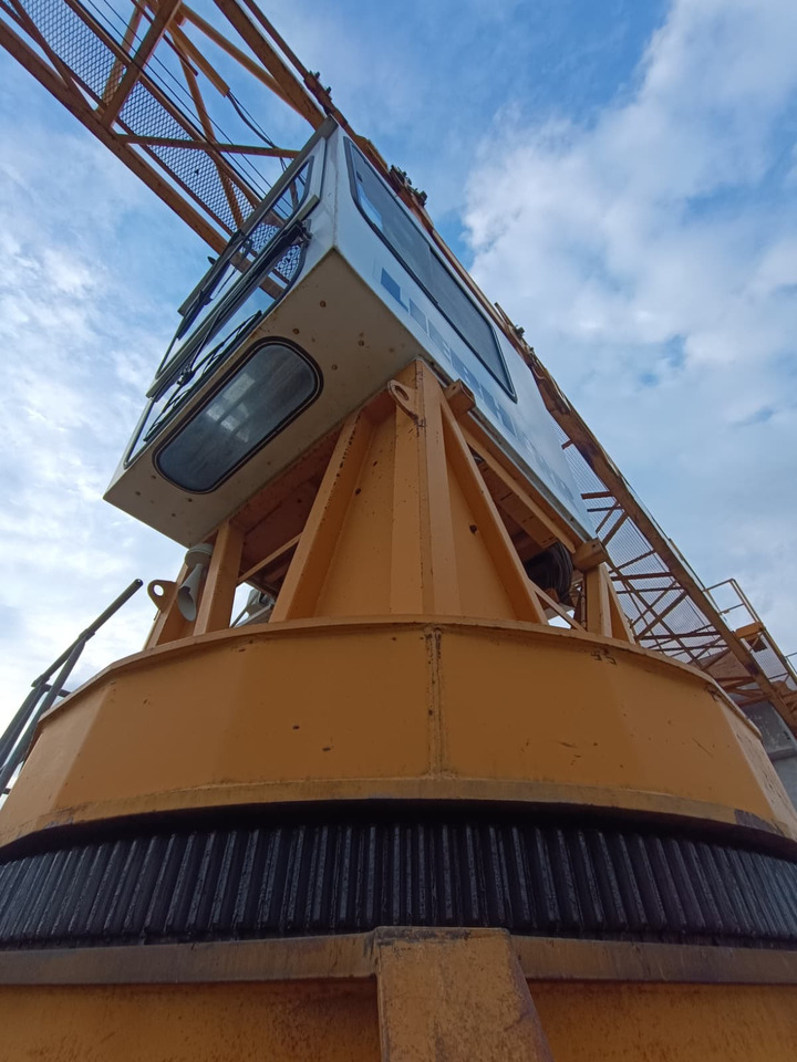 Liebherr 112 EC-H Litronic - Tornkran: bild 1 Liebherr 112 EC-H Litronic - Tornkran: bild 1