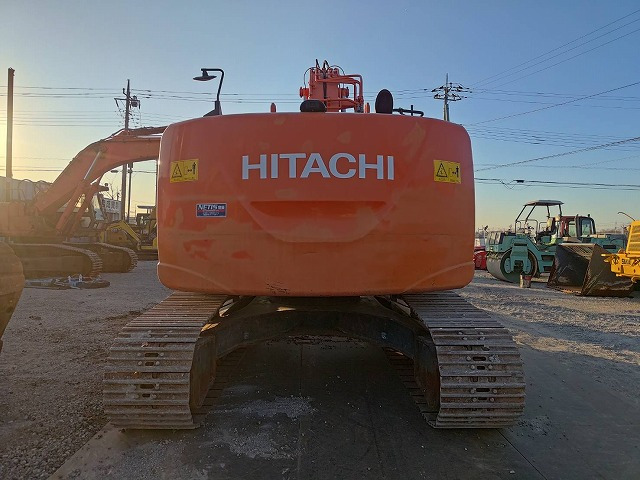 HITACHI ZX225USRLCMH-5B - Bandgrävare: bild 4 HITACHI ZX225USRLCMH-5B - Bandgrävare: bild 4