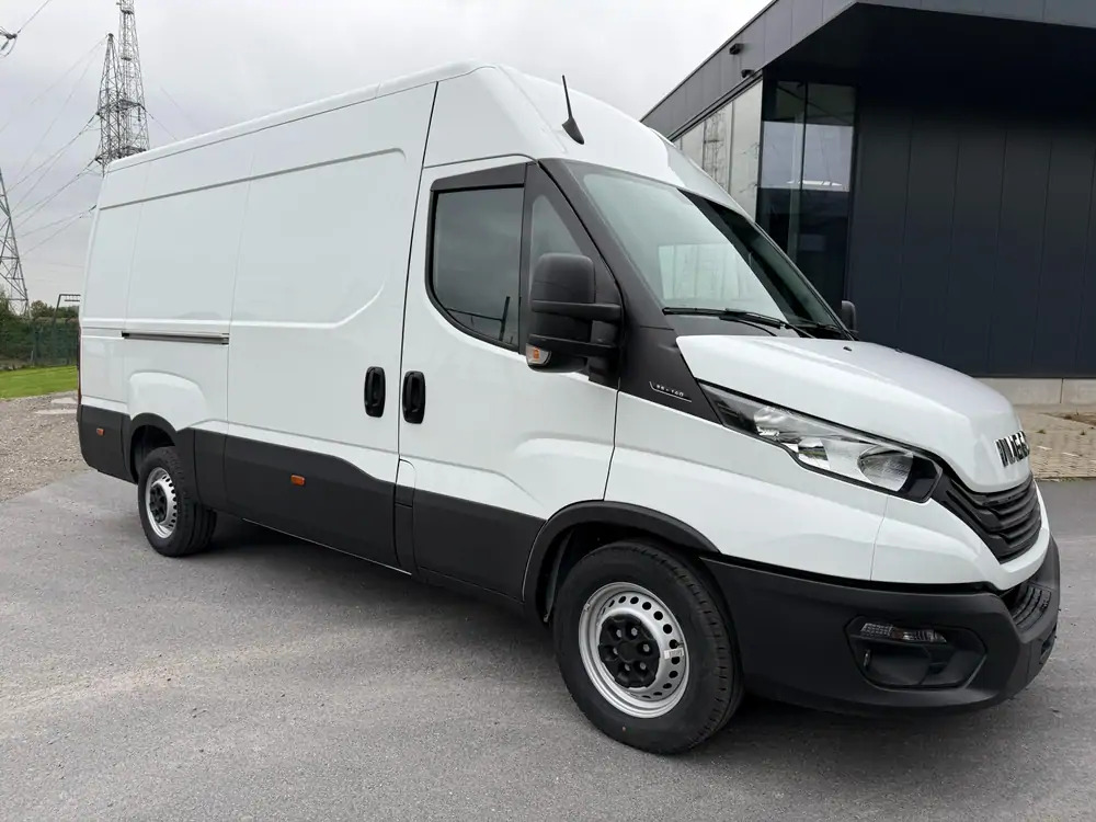 Iveco Daily 35-140 *L3H2*DISPO DE STOCK*Airco*Cruise control - Skåpbil: bild 2 Iveco Daily 35-140 *L3H2*DISPO DE STOCK*Airco*Cruise control - Skåpbil: bild 2