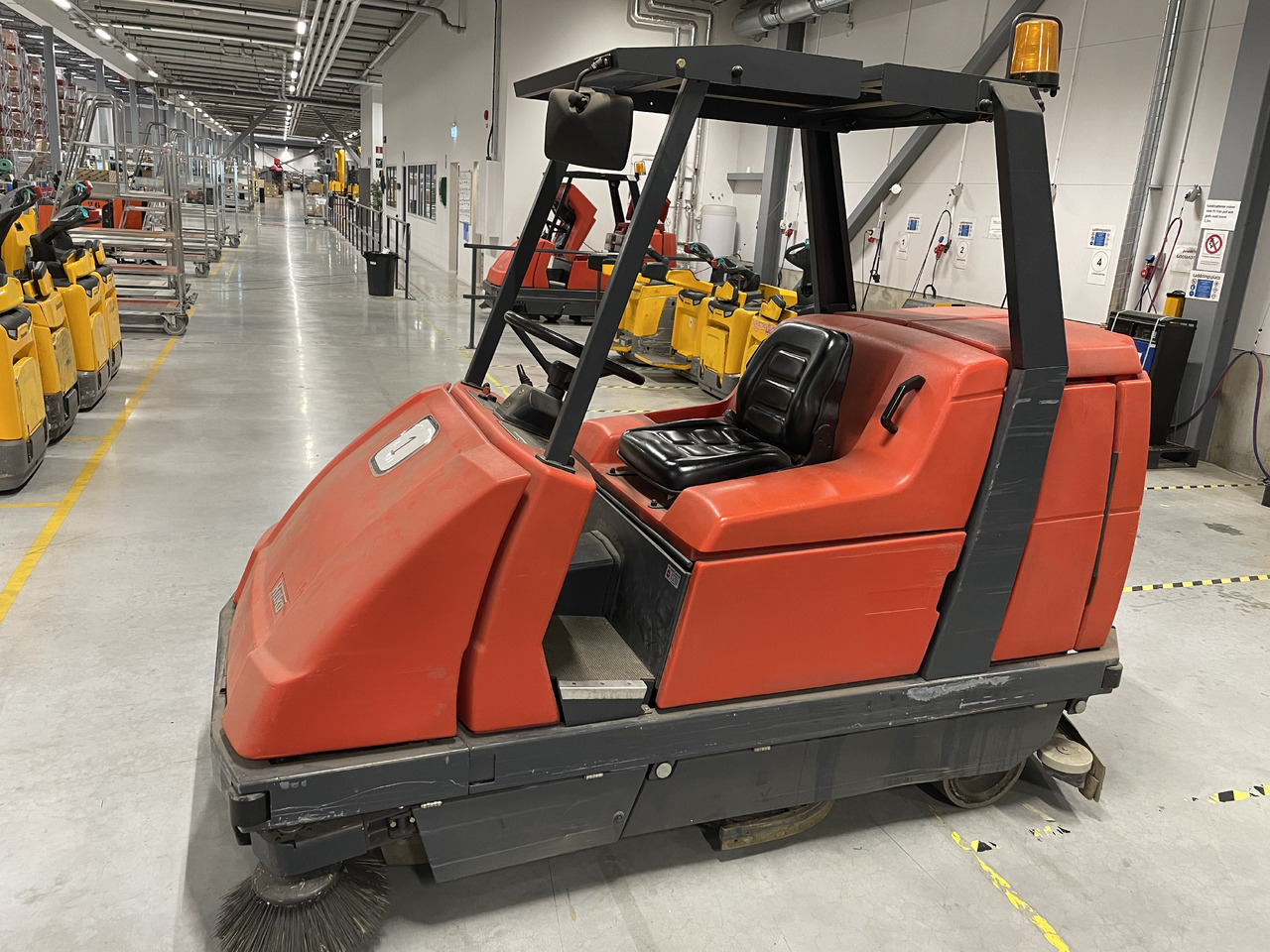 Hako Hakomatic B 1100 - Industriell sopmaskin: bild 2 Hako Hakomatic B 1100 - Industriell sopmaskin: bild 2