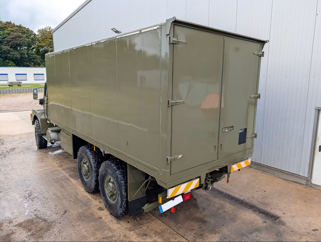 VOLVO N10 - Lastbil med skåp: bild 3 VOLVO N10 - Lastbil med skåp: bild 3