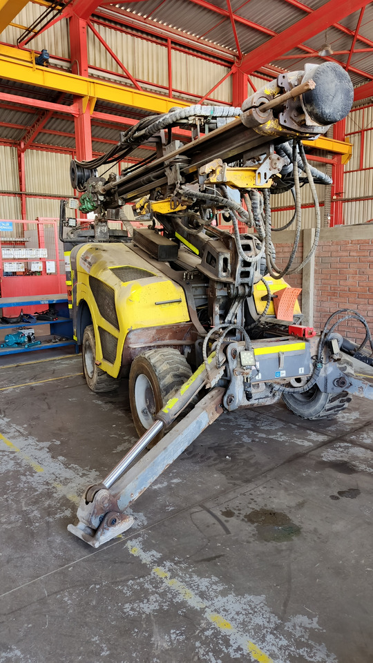 EPIROC T20R - Gruvmaskin: bild 3 EPIROC T20R - Gruvmaskin: bild 3