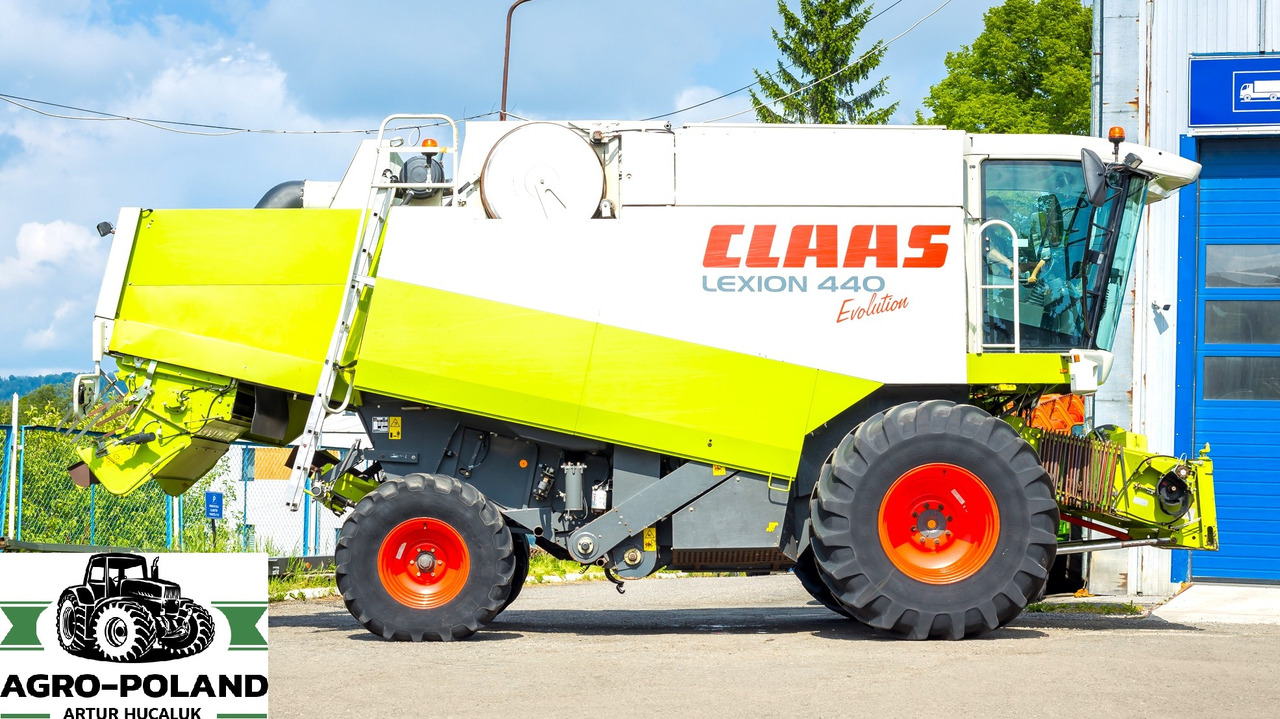 CLAAS LEXION 440 EVOLUTION - 2003 ROK + CLAAS VARIO 600 - 2014 ROK - Skördetröska: bild 3 CLAAS LEXION 440 EVOLUTION - 2003 ROK + CLAAS VARIO 600 - 2014 ROK - Skördetröska: bild 3