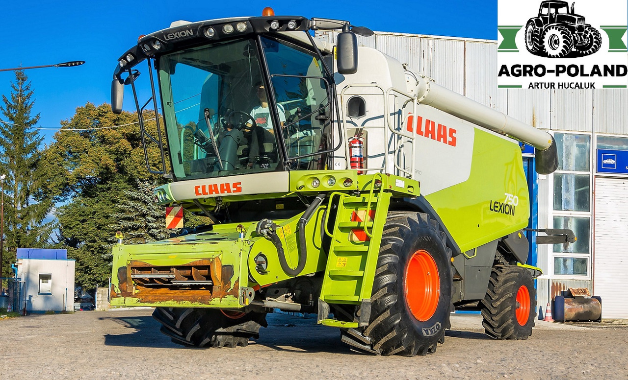 CLAAS LEXION 750 - 2012 ROK - 1650 h - 7.5 M - Skördetröska: bild 2 CLAAS LEXION 750 - 2012 ROK - 1650 h - 7.5 M - Skördetröska: bild 2