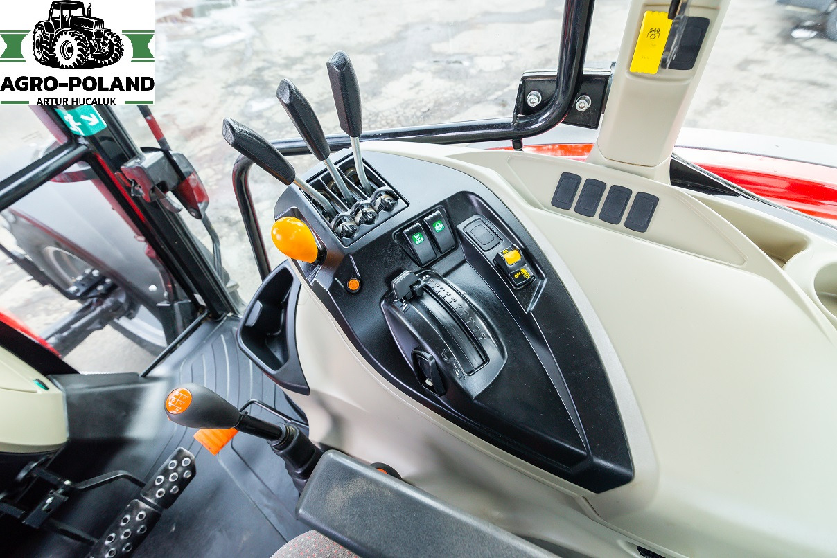 MASSEY FERGUSON 6713 - 2019 ROK - 2459 h - Traktor: bild 5 MASSEY FERGUSON 6713 - 2019 ROK - 2459 h - Traktor: bild 5