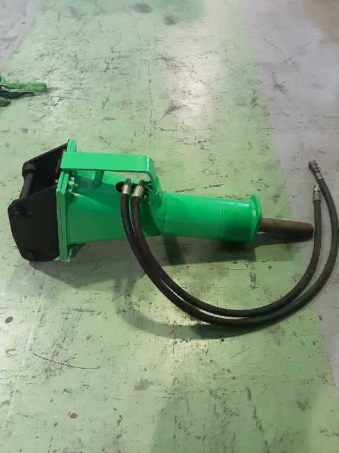 MONTABERT BRP70 - Hydraulisk hammare: bild 4 MONTABERT BRP70 - Hydraulisk hammare: bild 4