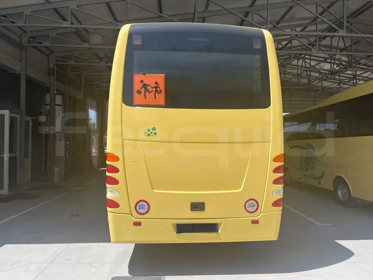 Isuzu Turquoise/Sb - Skolbuss: bild 5 Isuzu Turquoise/Sb - Skolbuss: bild 5