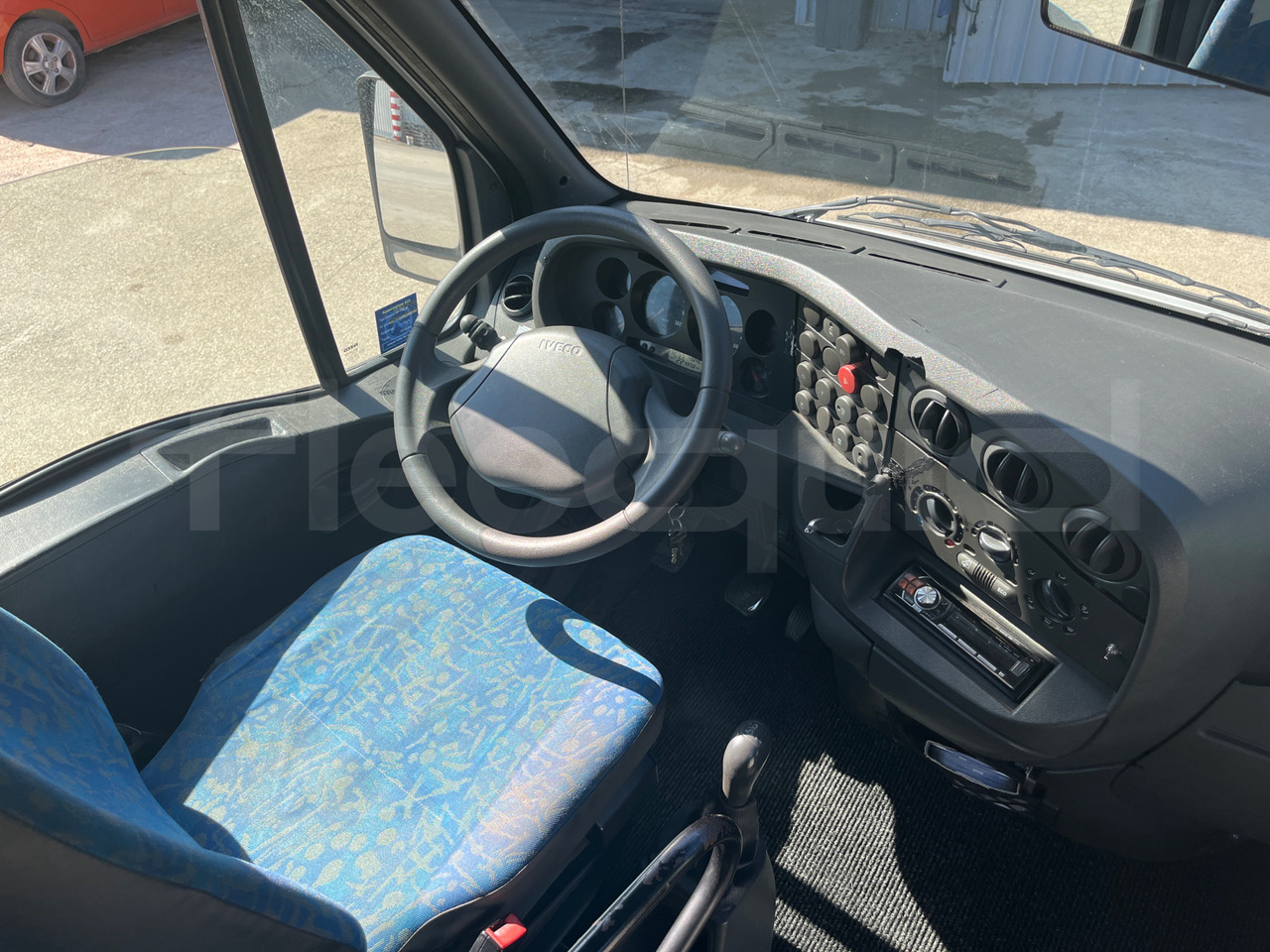 Förortsbuss Iveco A50: bild 17 Förortsbuss Iveco A50: bild 17