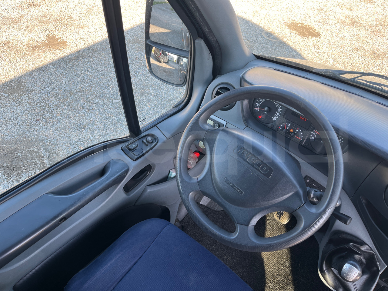 Förortsbuss Iveco A50: bild 19