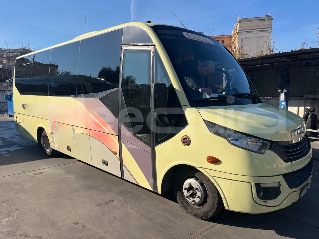 Iveco Daily - Minibuss, Persontransport: bild 1 Iveco Daily - Minibuss, Persontransport: bild 1