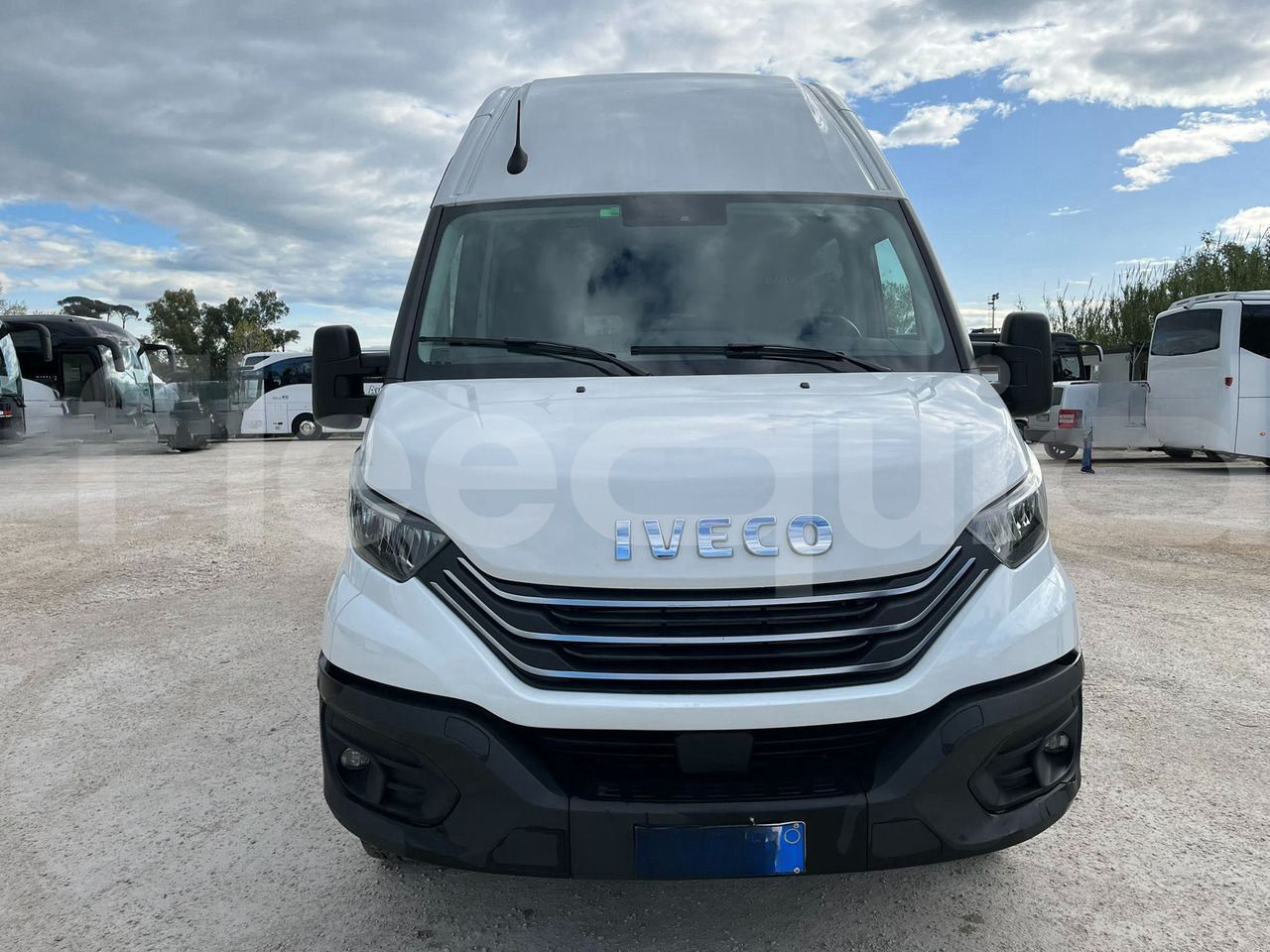 Iveco Daily - Minibuss, Persontransport: bild 1 Iveco Daily - Minibuss, Persontransport: bild 1
