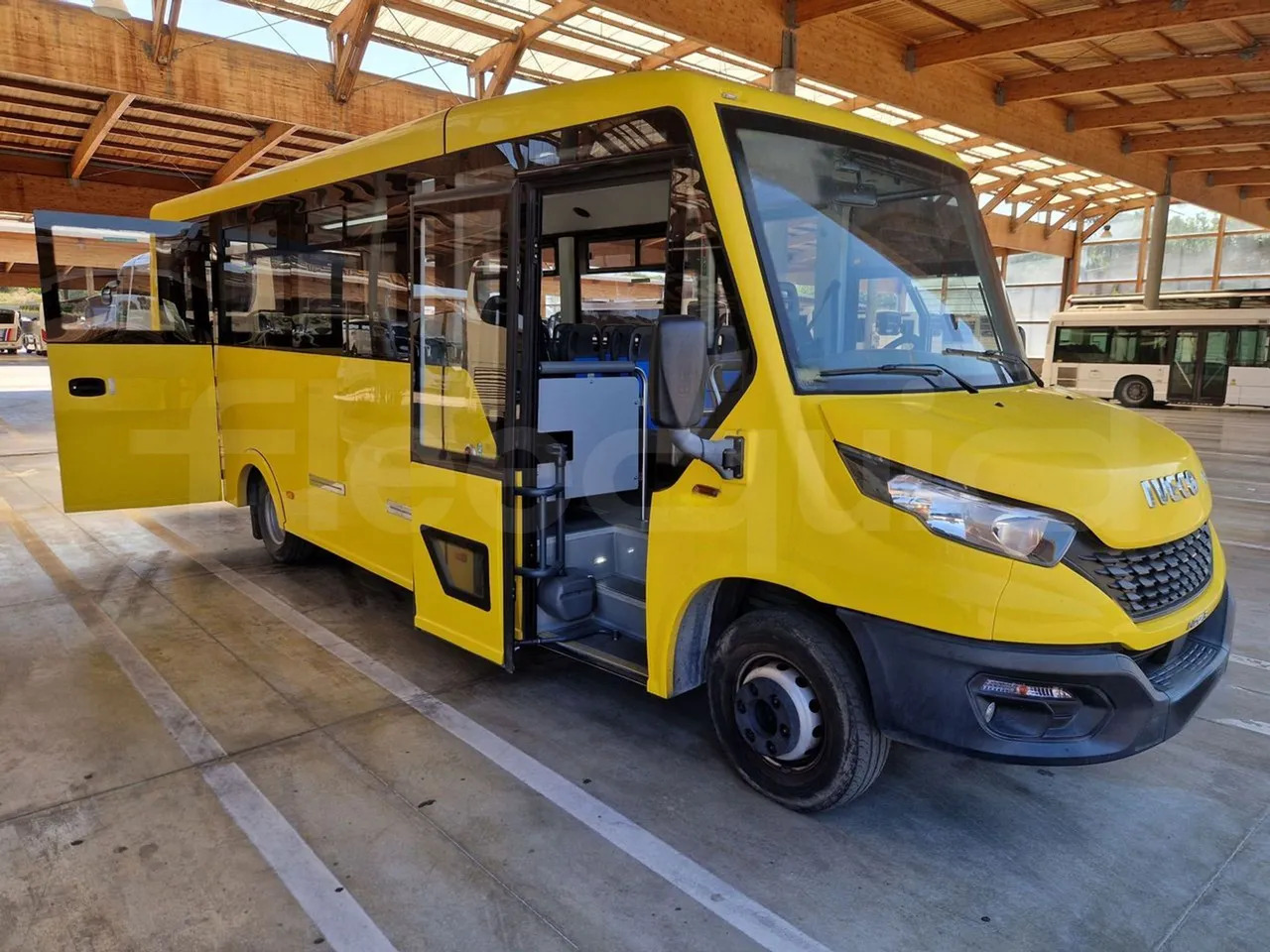 Skolbuss Iveco Indcar: bild 9