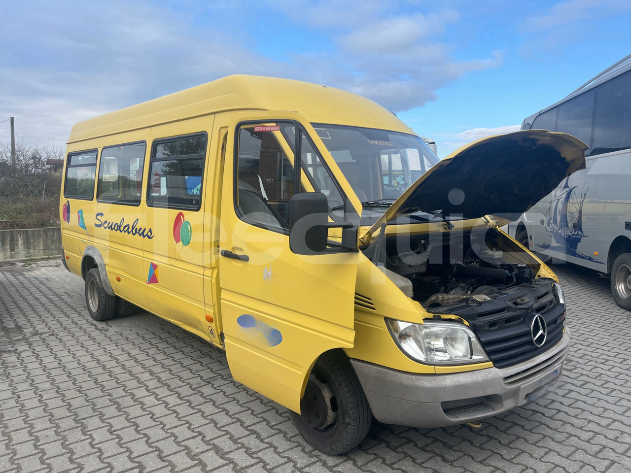 Mercedes-Benz Sprinter - Skolbuss: bild 1 Mercedes-Benz Sprinter - Skolbuss: bild 1