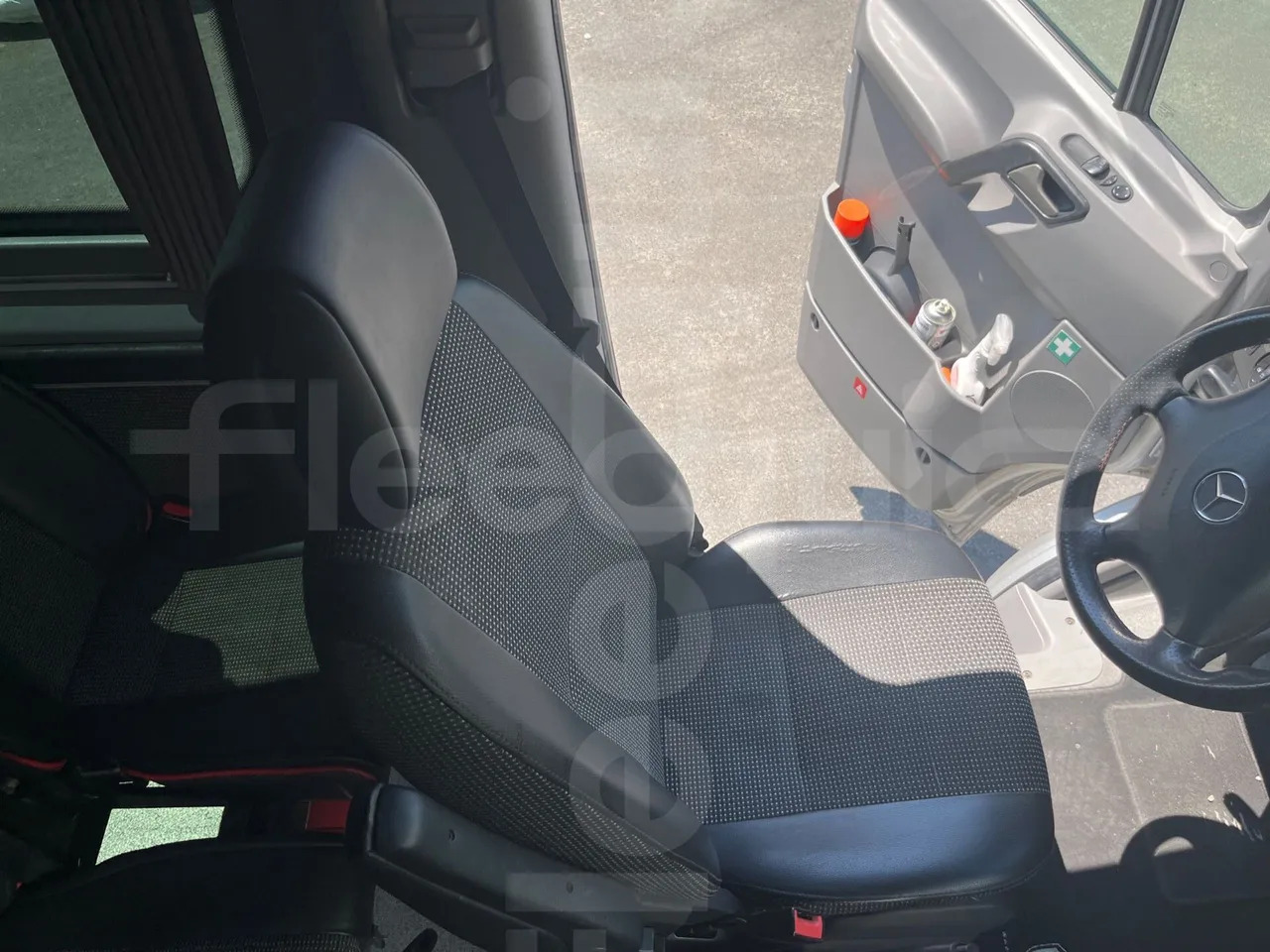 Förortsbuss Mercedes-Benz Sprinter: bild 19 Förortsbuss Mercedes-Benz Sprinter: bild 19