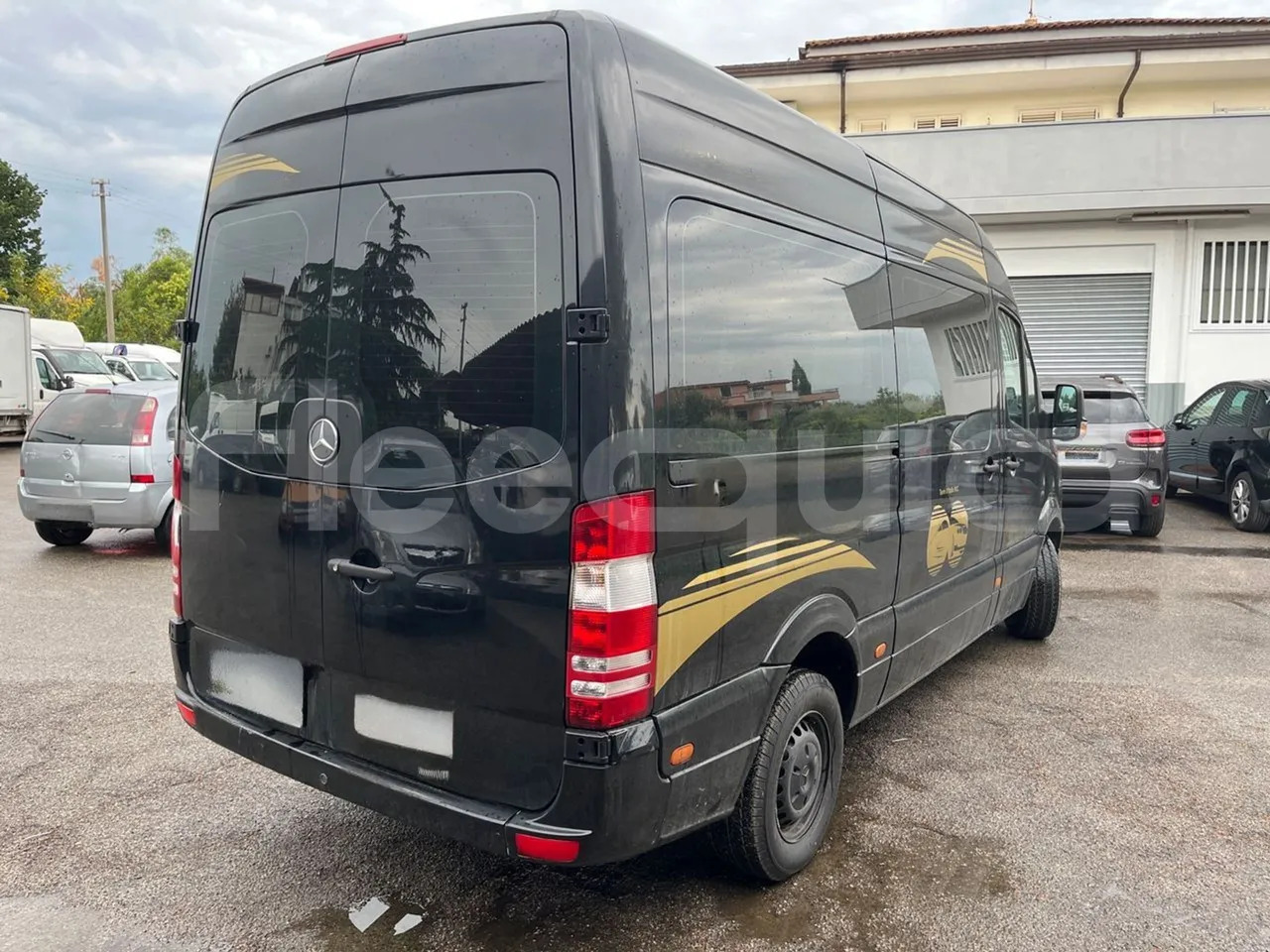 Förortsbuss Mercedes-Benz Sprinter: bild 9 Förortsbuss Mercedes-Benz Sprinter: bild 9