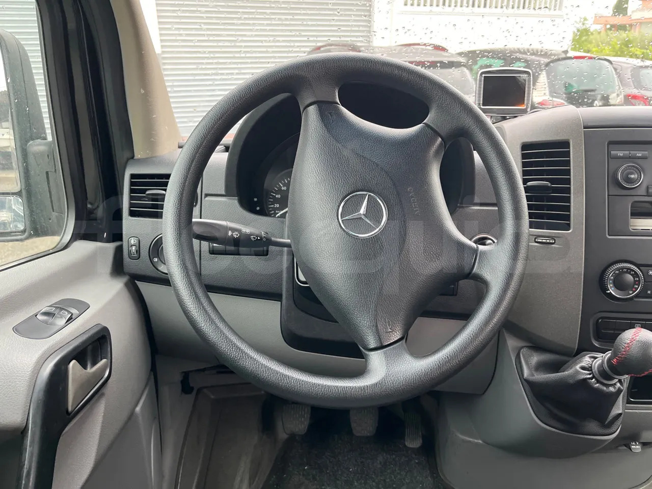 Förortsbuss Mercedes-Benz Sprinter: bild 18 Förortsbuss Mercedes-Benz Sprinter: bild 18