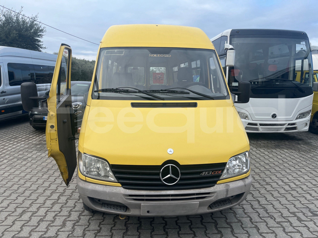 Mercedes-Benz Sprinter - Skolbuss: bild 2 Mercedes-Benz Sprinter - Skolbuss: bild 2