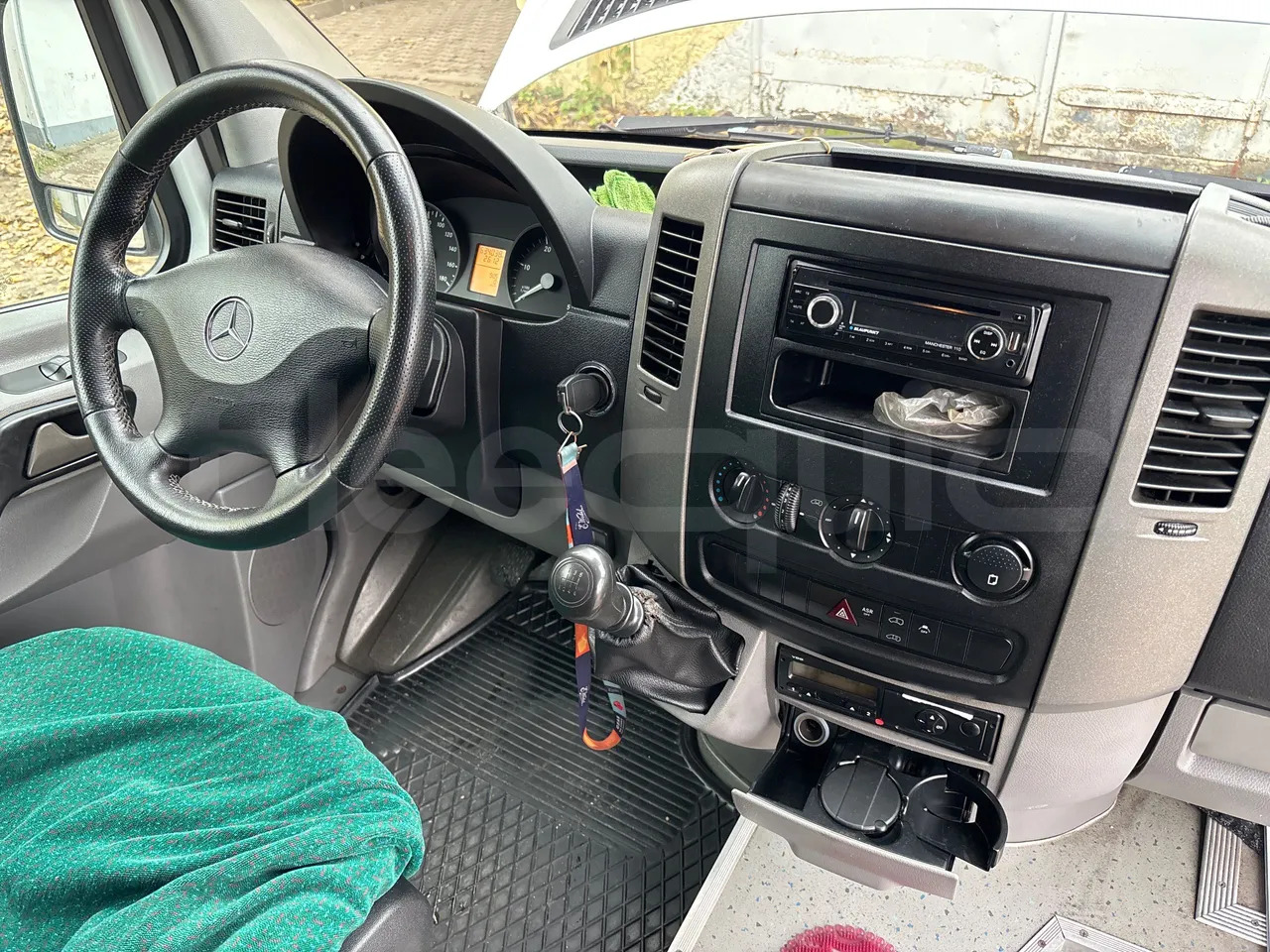 Minibuss, Persontransport Mercedes-Benz Sprinter: bild 18