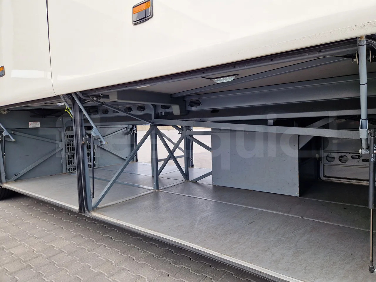 Turistbuss Mercedes-Benz Tourismo: bild 8 Turistbuss Mercedes-Benz Tourismo: bild 8