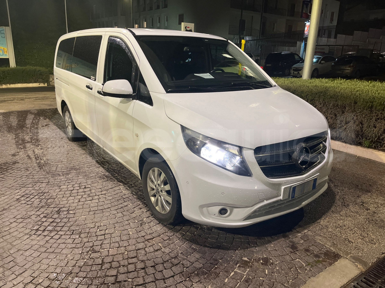 Mercedes-Benz Vito Tourer - Turistbuss: bild 1 Mercedes-Benz Vito Tourer - Turistbuss: bild 1