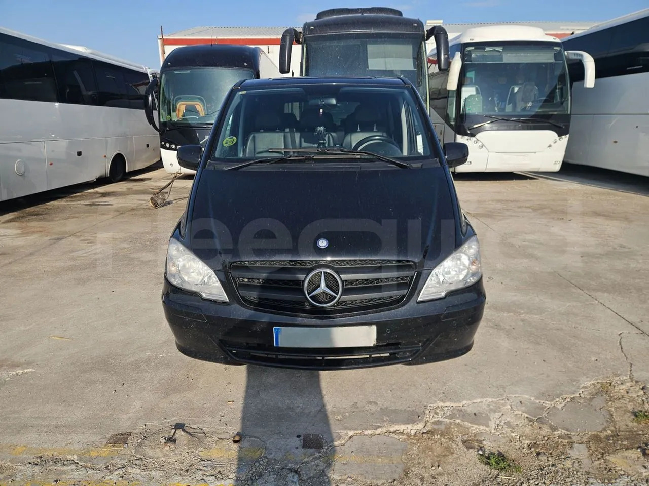 Mercedes-Benz Vito Tourer - Minibuss, Persontransport: bild 2 Mercedes-Benz Vito Tourer - Minibuss, Persontransport: bild 2