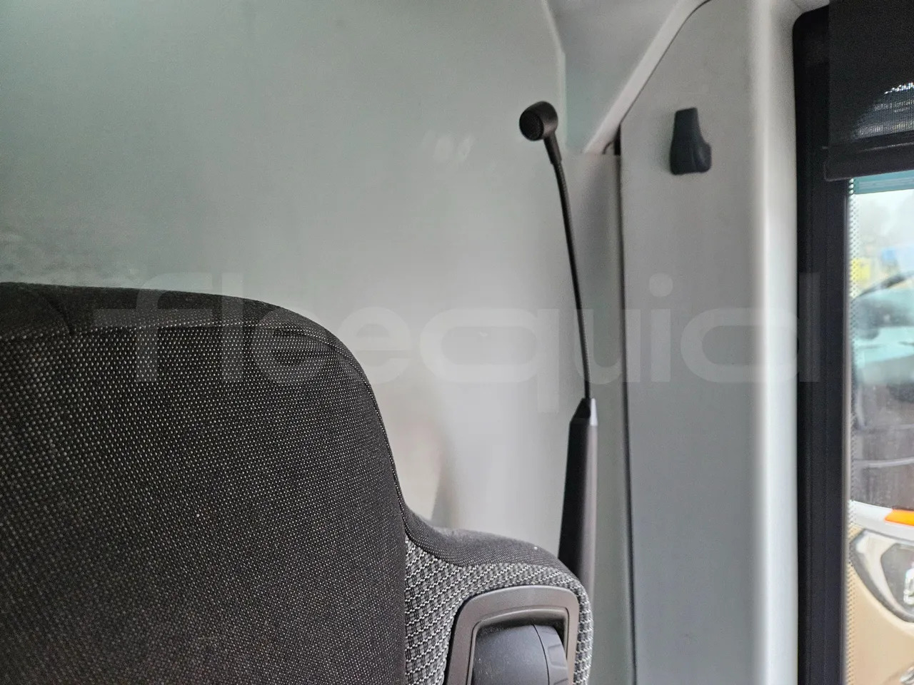 Dubbeldäckare buss Neoplan Skyliner: bild 47