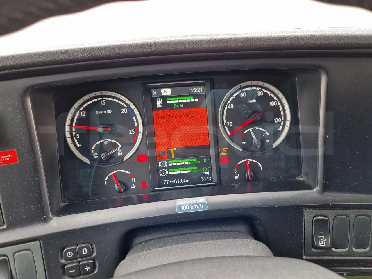 Scania Touring HD - Turistbuss: bild 3 Scania Touring HD - Turistbuss: bild 3