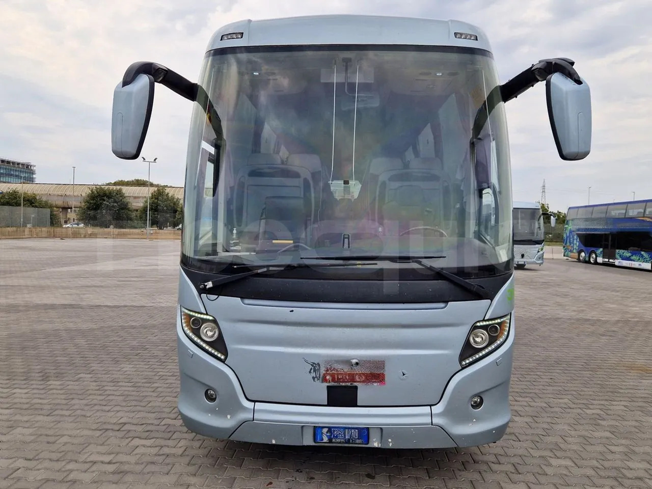 Scania Touring HD - Turistbuss: bild 2 Scania Touring HD - Turistbuss: bild 2