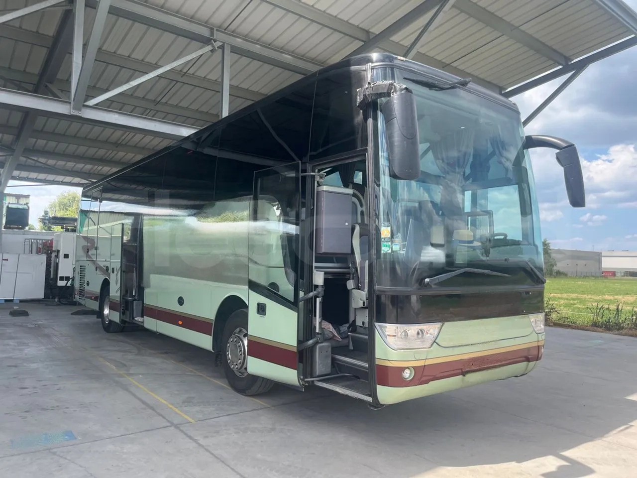 Van Hool Acron - Turistbuss: bild 1 Van Hool Acron - Turistbuss: bild 1