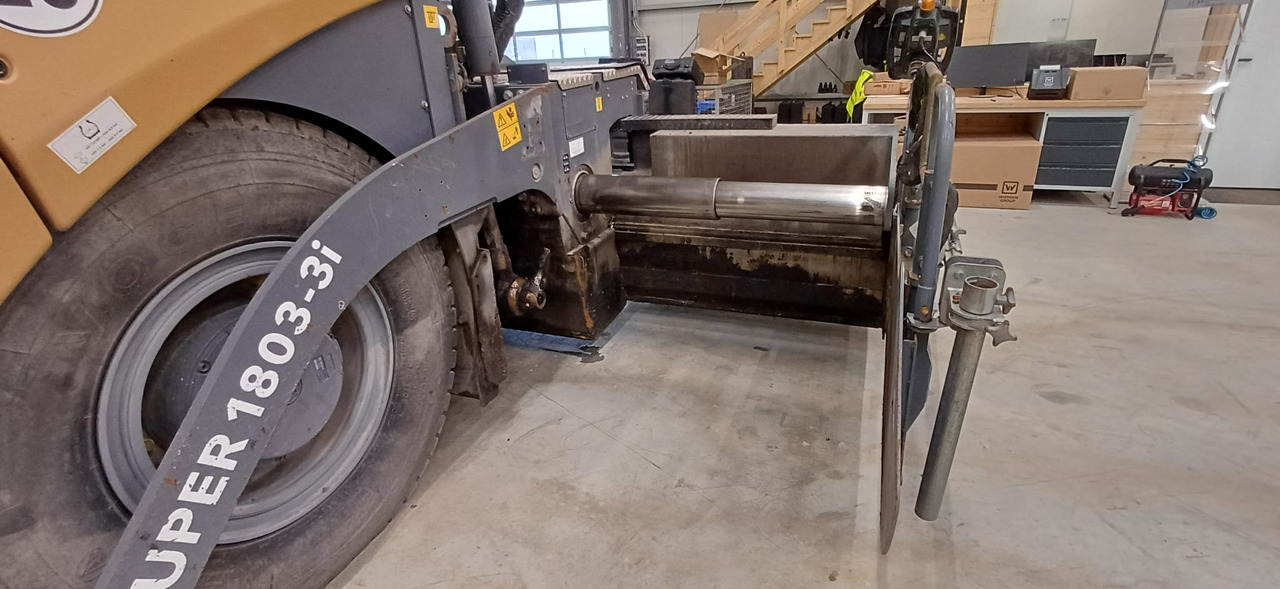 Asfaltläggare VÖGELE SUPER 1803-3i: bild 8 Asfaltläggare VÖGELE SUPER 1803-3i: bild 8