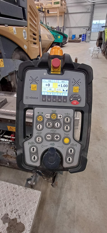 Asfaltläggare VÖGELE SUPER 1803-3i: bild 16 Asfaltläggare VÖGELE SUPER 1803-3i: bild 16