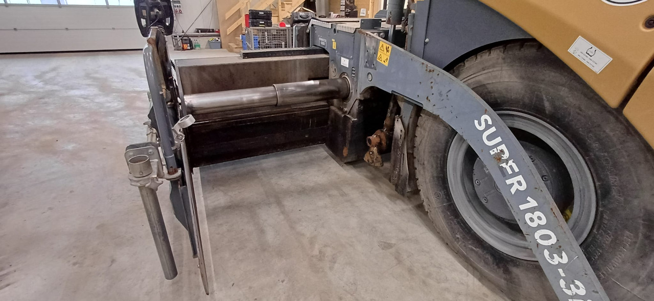 Asfaltläggare VÖGELE SUPER 1803-3i: bild 6 Asfaltläggare VÖGELE SUPER 1803-3i: bild 6