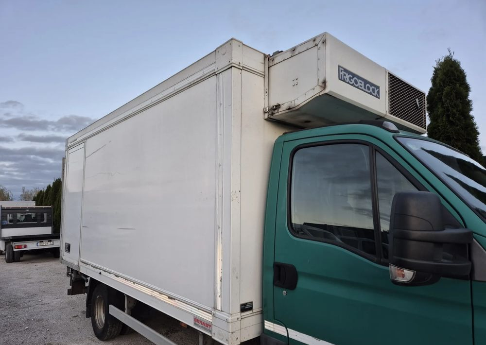 Växelflak - kylbil Chłodnia Mroźnia Izoterma 4.5m, 2012 rok, zasilanie stacjonarne, stan bdb!: bild 12 Växelflak - kylbil Chłodnia Mroźnia Izoterma 4.5m, 2012 rok, zasilanie stacjonarne, stan bdb!: bild 12