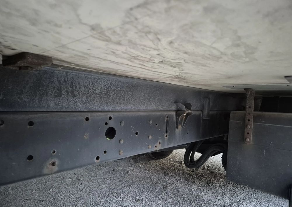 Chłodnia Mroźnia Izoterma 4.5m, 2012 rok, zasilanie stacjonarne, stan bdb! - Växelflak - kylbil: bild 5 Chłodnia Mroźnia Izoterma 4.5m, 2012 rok, zasilanie stacjonarne, stan bdb! - Växelflak - kylbil: bild 5