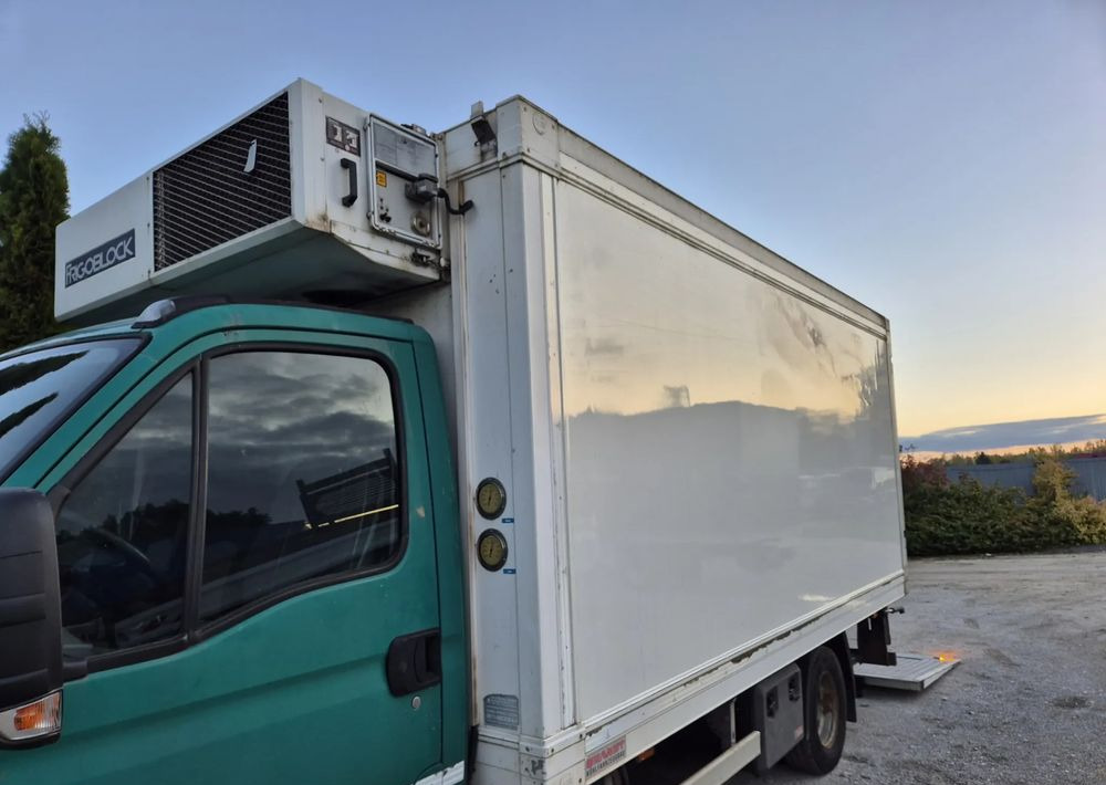 Chłodnia Mroźnia Izoterma 4.5m, 2012 rok, zasilanie stacjonarne, stan bdb! - Växelflak - kylbil: bild 4 Chłodnia Mroźnia Izoterma 4.5m, 2012 rok, zasilanie stacjonarne, stan bdb! - Växelflak - kylbil: bild 4