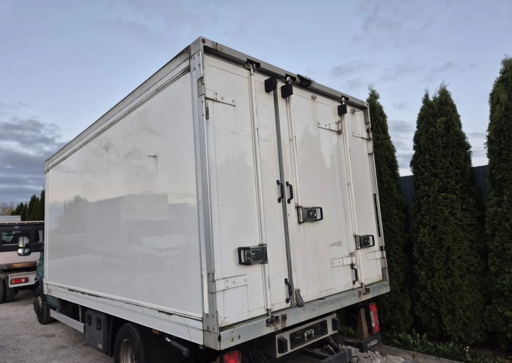 Chłodnia Mroźnia Izoterma 4.5m, 2012 rok, zasilanie stacjonarne, stan bdb! - Växelflak - kylbil: bild 3 Chłodnia Mroźnia Izoterma 4.5m, 2012 rok, zasilanie stacjonarne, stan bdb! - Växelflak - kylbil: bild 3