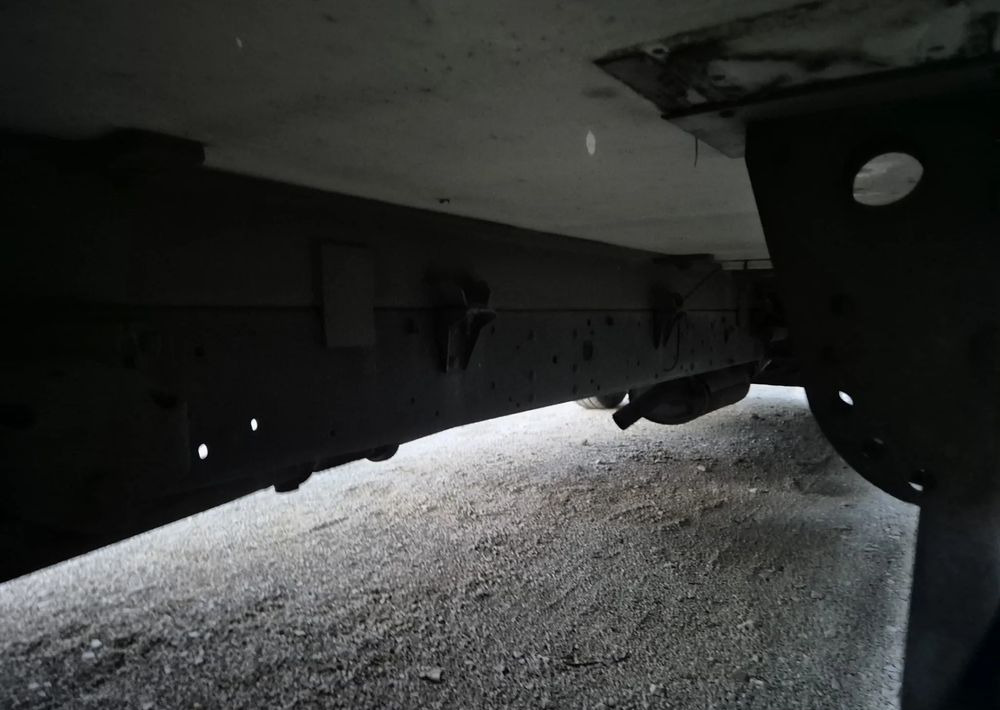 Växelflak - kylbil Chłodnia Mroźnia Izoterma 4.5m, 2012 rok, zasilanie stacjonarne, stan bdb!: bild 10 Växelflak - kylbil Chłodnia Mroźnia Izoterma 4.5m, 2012 rok, zasilanie stacjonarne, stan bdb!: bild 10