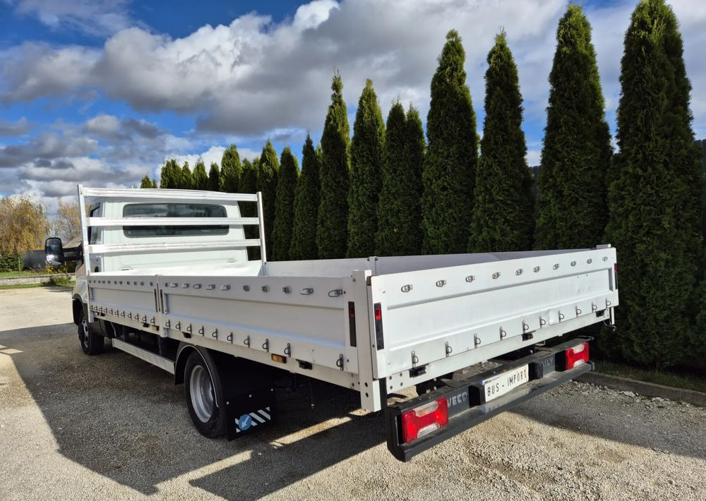 Iveco 35C15 3.0 - Transportbil med flak: bild 3 Iveco 35C15 3.0 - Transportbil med flak: bild 3