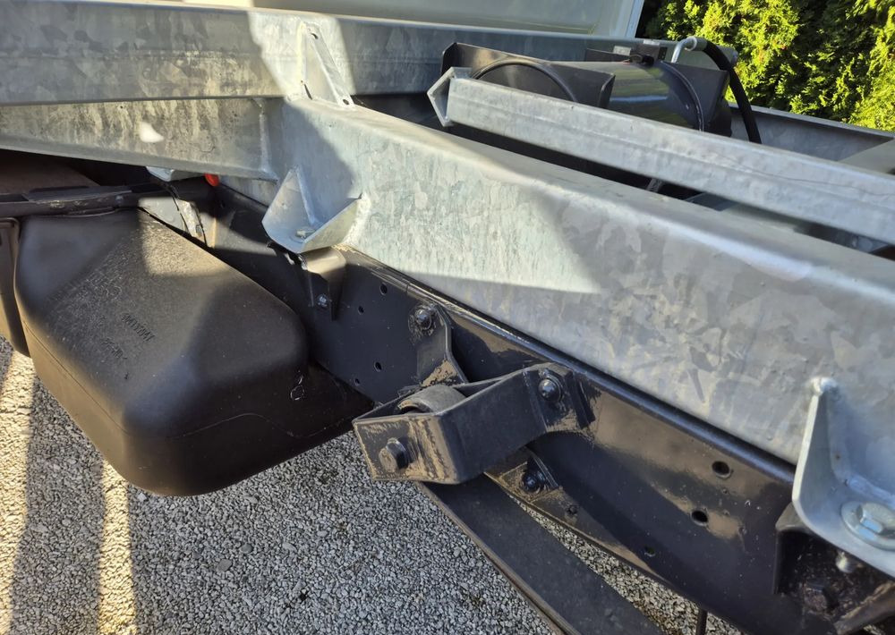 Iveco 35c17 3.0 Brygadówka - Transportbil med tippflak: bild 5 Iveco 35c17 3.0 Brygadówka - Transportbil med tippflak: bild 5