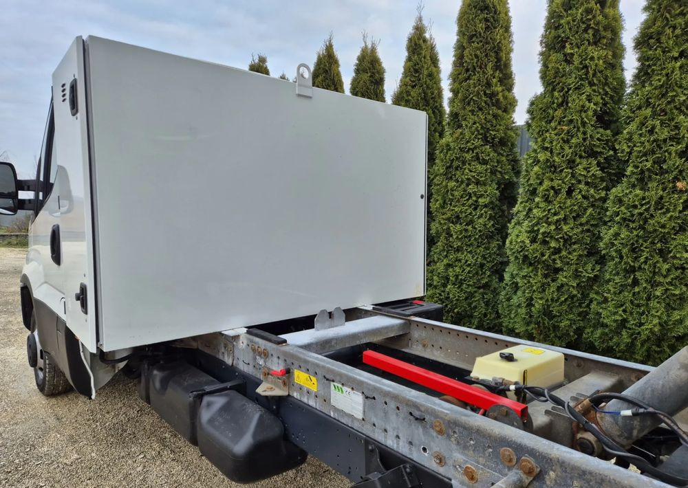 Iveco IVECO 35C17 3.0 170KM *HIMATIC* - Transportbil med tippflak: bild 4 Iveco IVECO 35C17 3.0 170KM *HIMATIC* - Transportbil med tippflak: bild 4