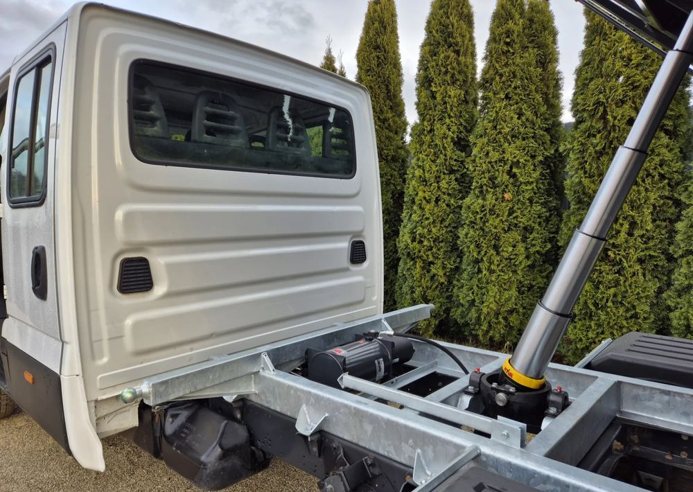 Iveco Iveco 35c18 3.0 180KM Brygadówka/ - Transportbil med tippflak: bild 4 Iveco Iveco 35c18 3.0 180KM Brygadówka/ - Transportbil med tippflak: bild 4