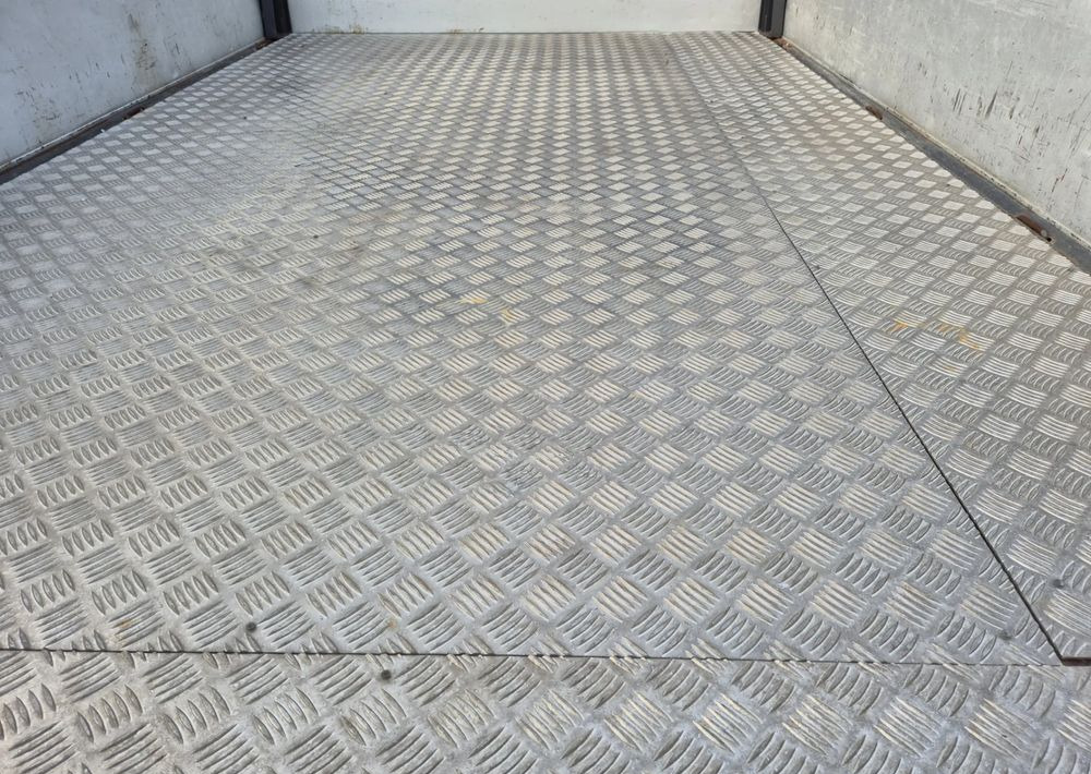 Peugeot Boxer 2.2 150KM brygadówka Maxi wzmocniony koła 16 cali Dubel - Dubbelhytt transportbil: bild 4 Peugeot Boxer 2.2 150KM brygadówka Maxi wzmocniony koła 16 cali Dubel - Dubbelhytt transportbil: bild 4