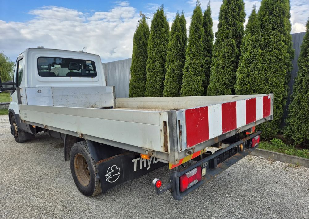 Skrzynia ładunkowa 4m Iveco - Flakbyggnation: bild 2 Skrzynia ładunkowa 4m Iveco - Flakbyggnation: bild 2